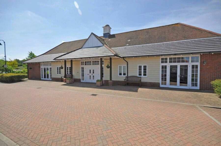 Meadow Park Village, Braintree, Essex, CM7 1TD For sale Retirement