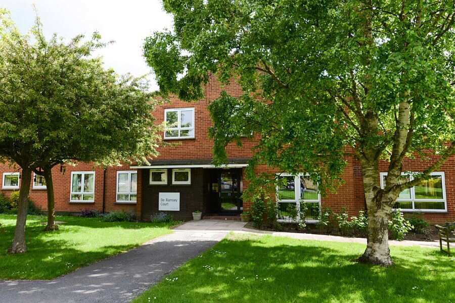 De Ramsey Court, Huntingdonshire, Cambridgeshire, PE28 2SY | Sheltered ...